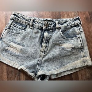 Acid washed high rise shorts